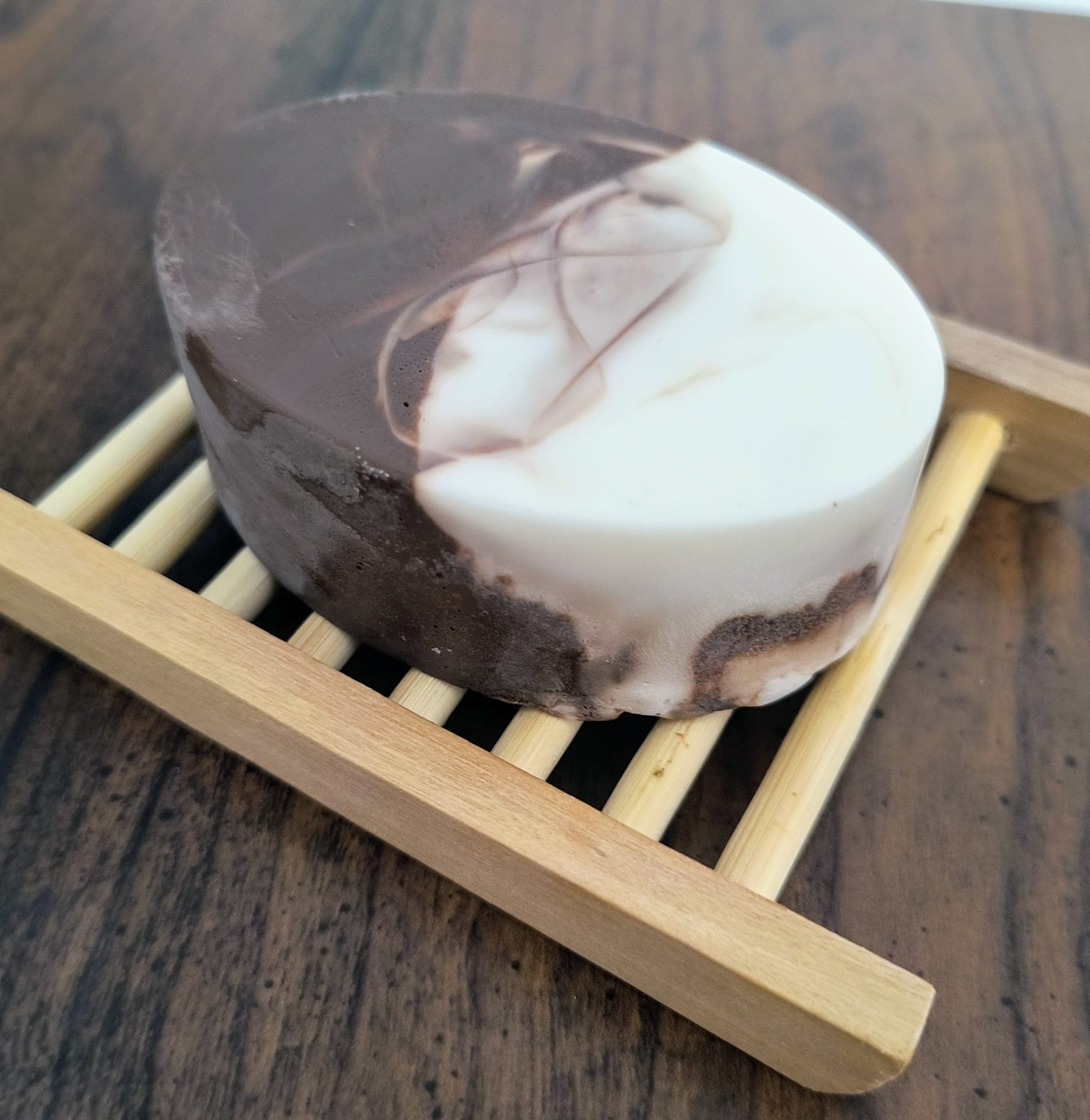 Jabón de Chocolate y Cacao - Antioxidante poderoso que rejuvenece y aporta elasticidad. Delicia para tu piel.